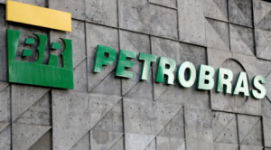 Read more about the article Petrobras reduz preços da gasolina de aviação em 15,7%